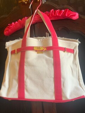 THE BOAT TOTE of totes!!! 2 avaible  price is for 1